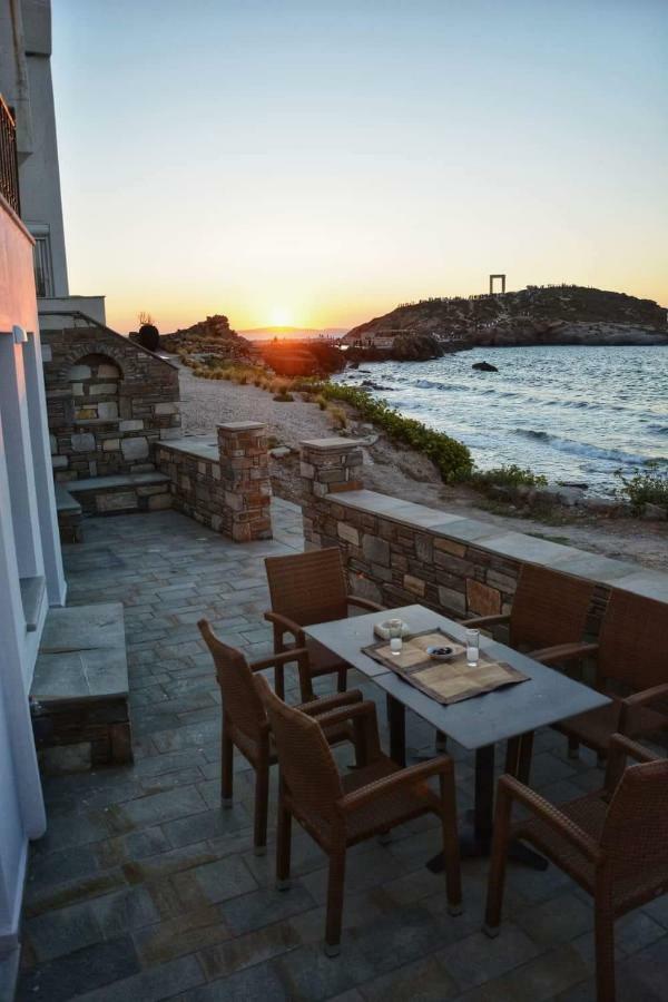 Albatross Seafront House * Naxos City