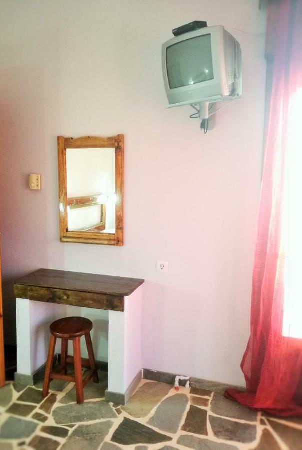 Arleta's Sunny Guest house *
