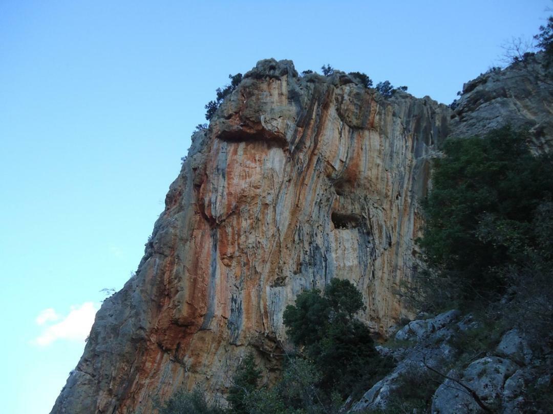 Climb2red Leonidio