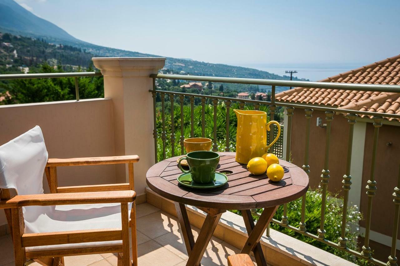 Thelxis Villa *