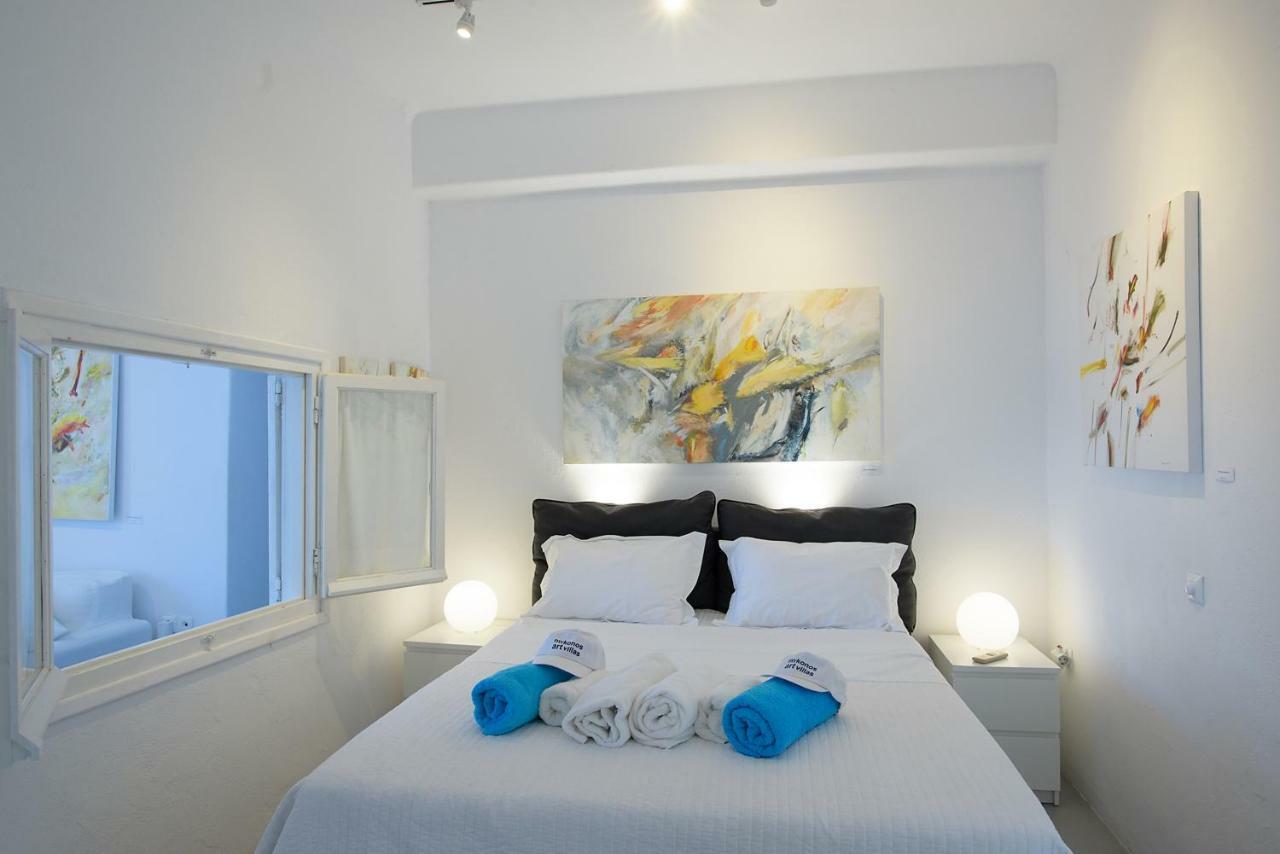 Mykonos Art *