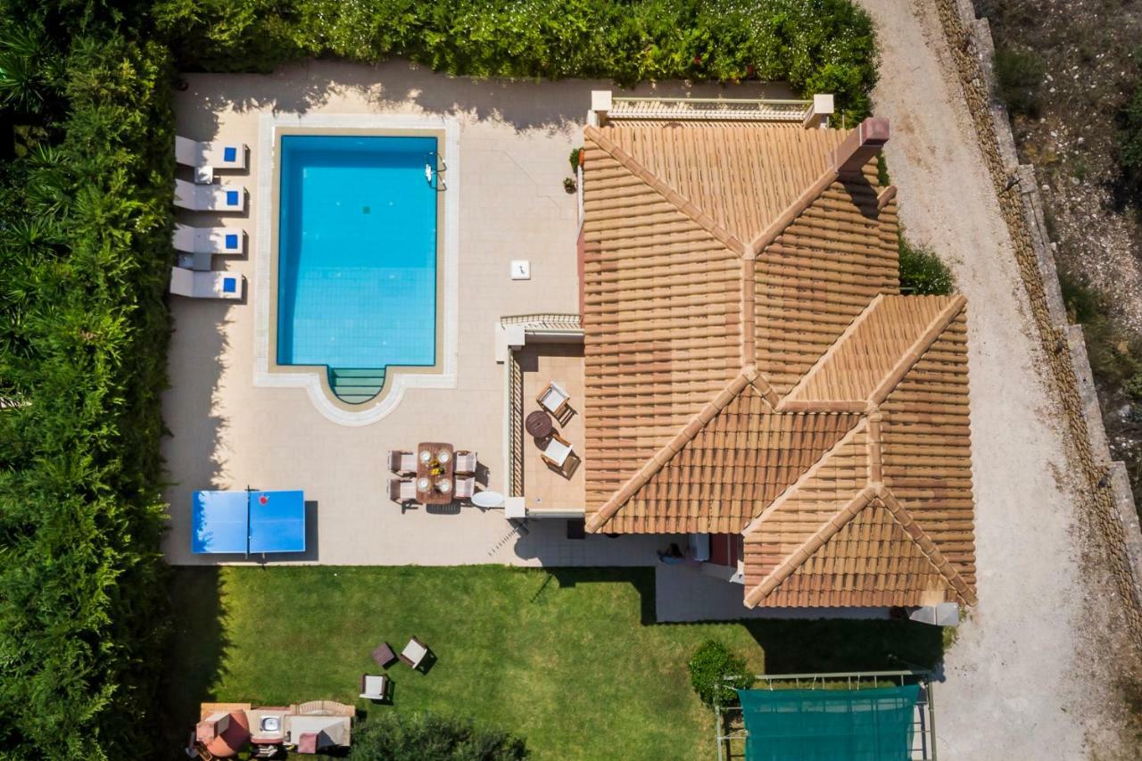 Thelxis * Lourdata (Kefalonia)