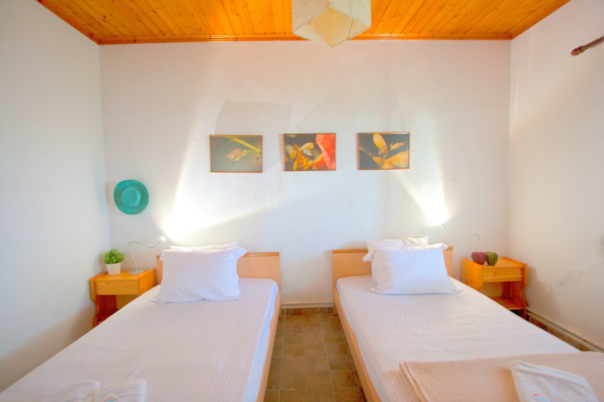 Docker Beachfront House, Holiday home Vourvourou