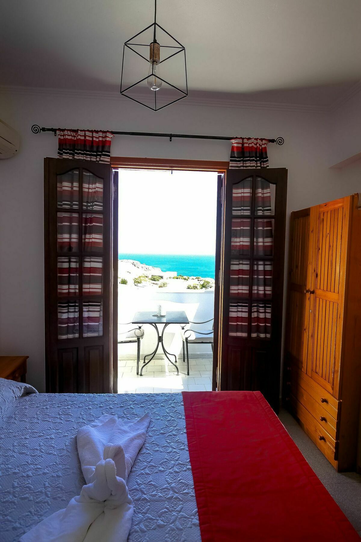 Domna * Lindos (Rhodes)