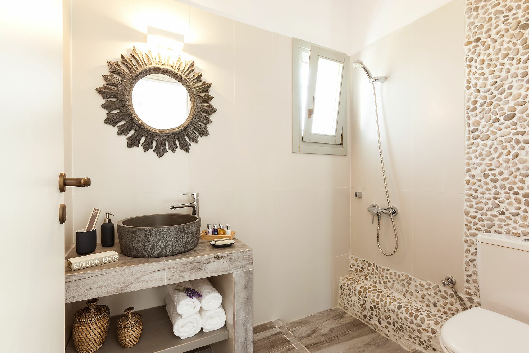 Vinea Santorini Villa