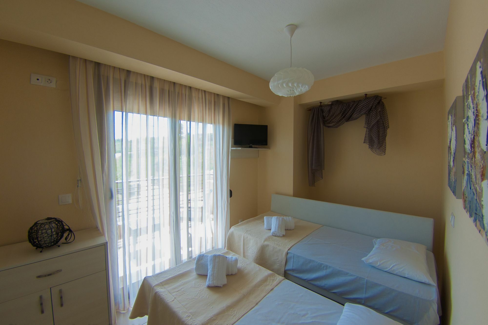 Ianthi Maisonettes Nea Roda