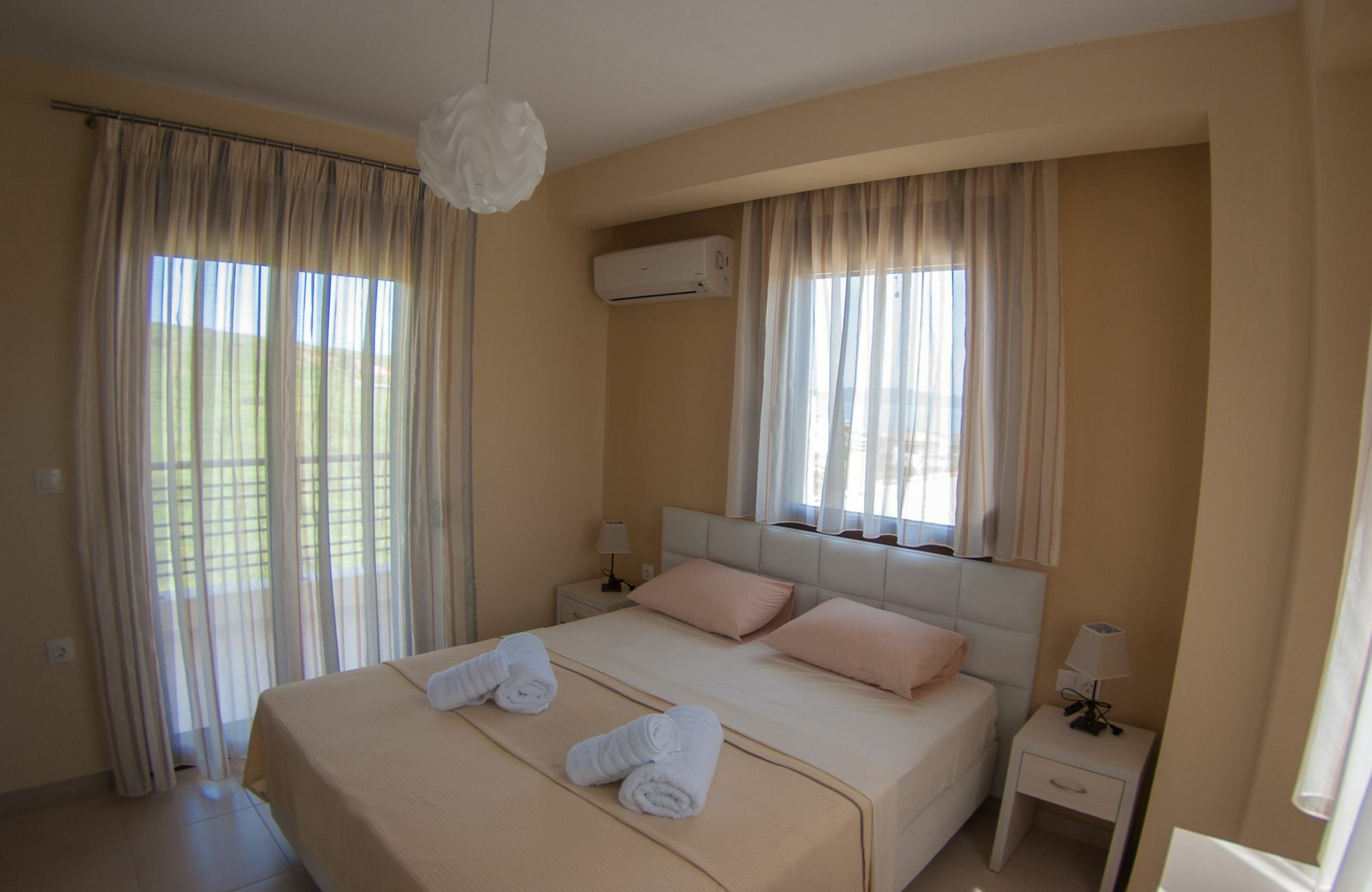 Ianthi Maisonettes *