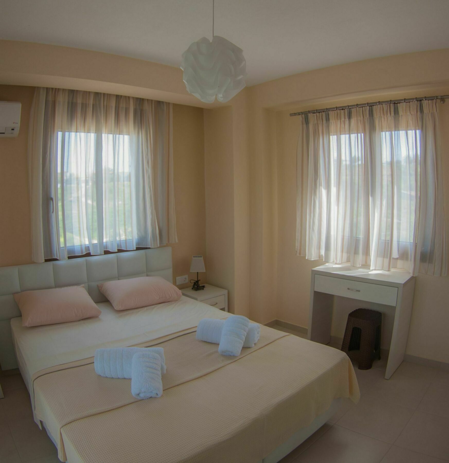 Ianthi Maisonettes *