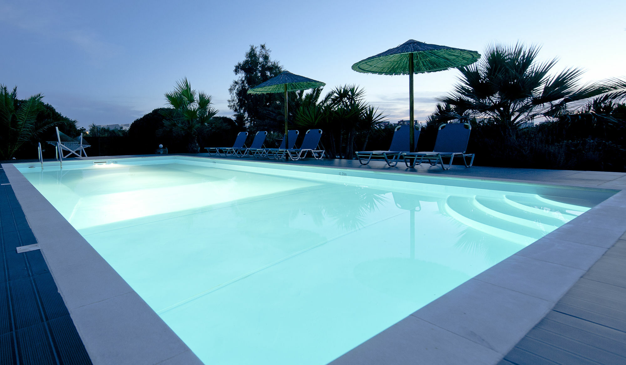Valena Mare & Plaka (Naxos)
