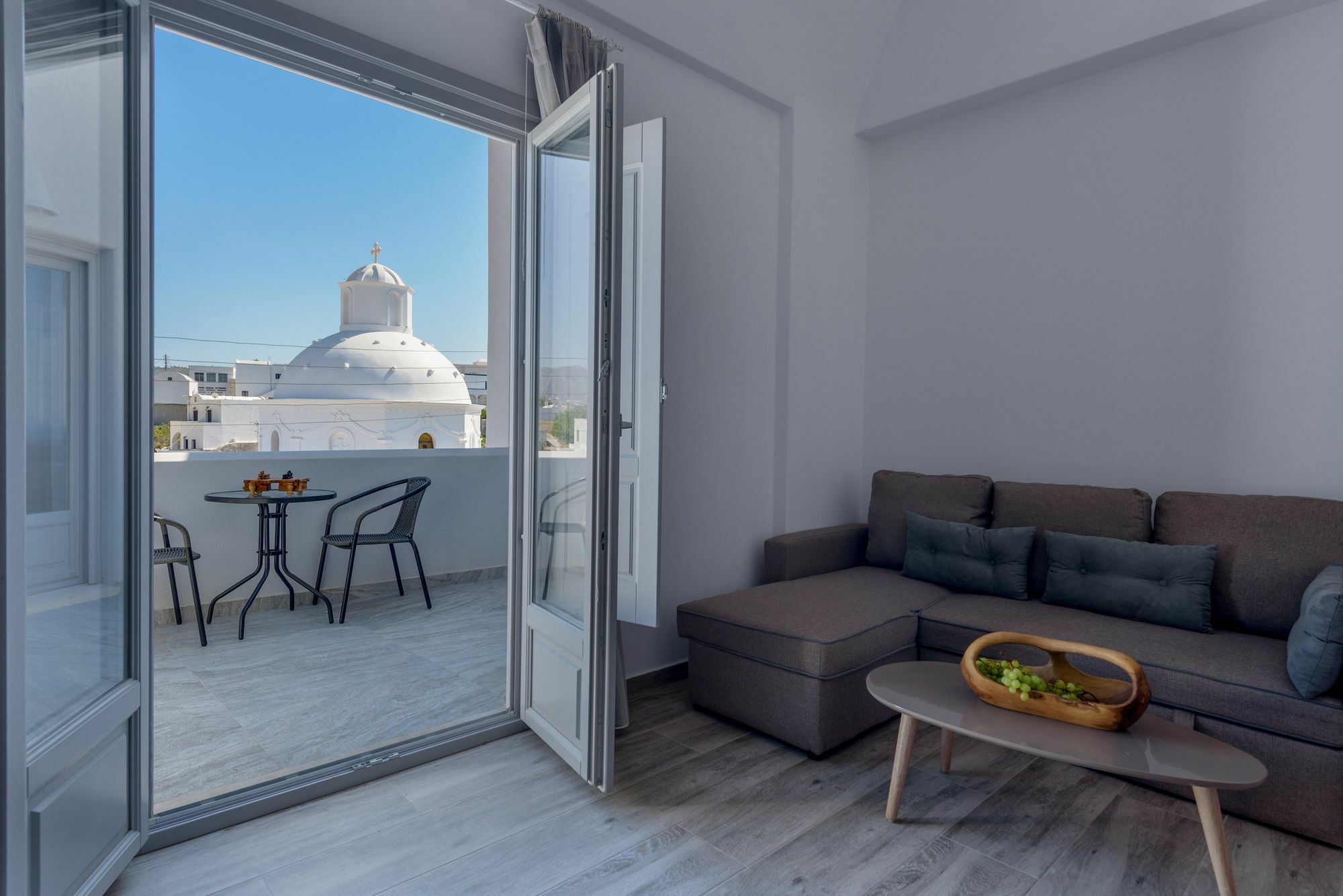 Ikies Santo Filoxenia Apartment *