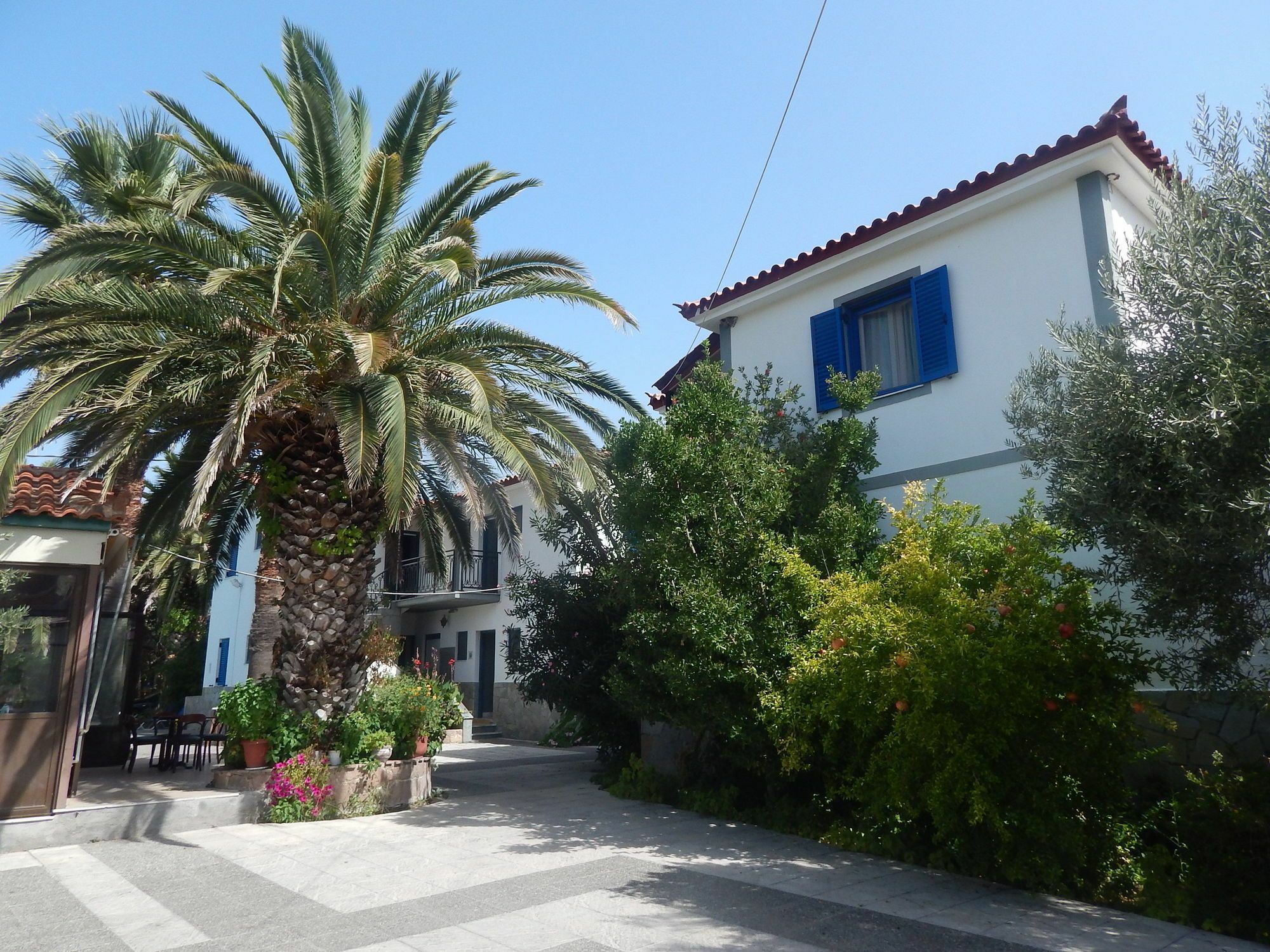 Gardens Aparthotel