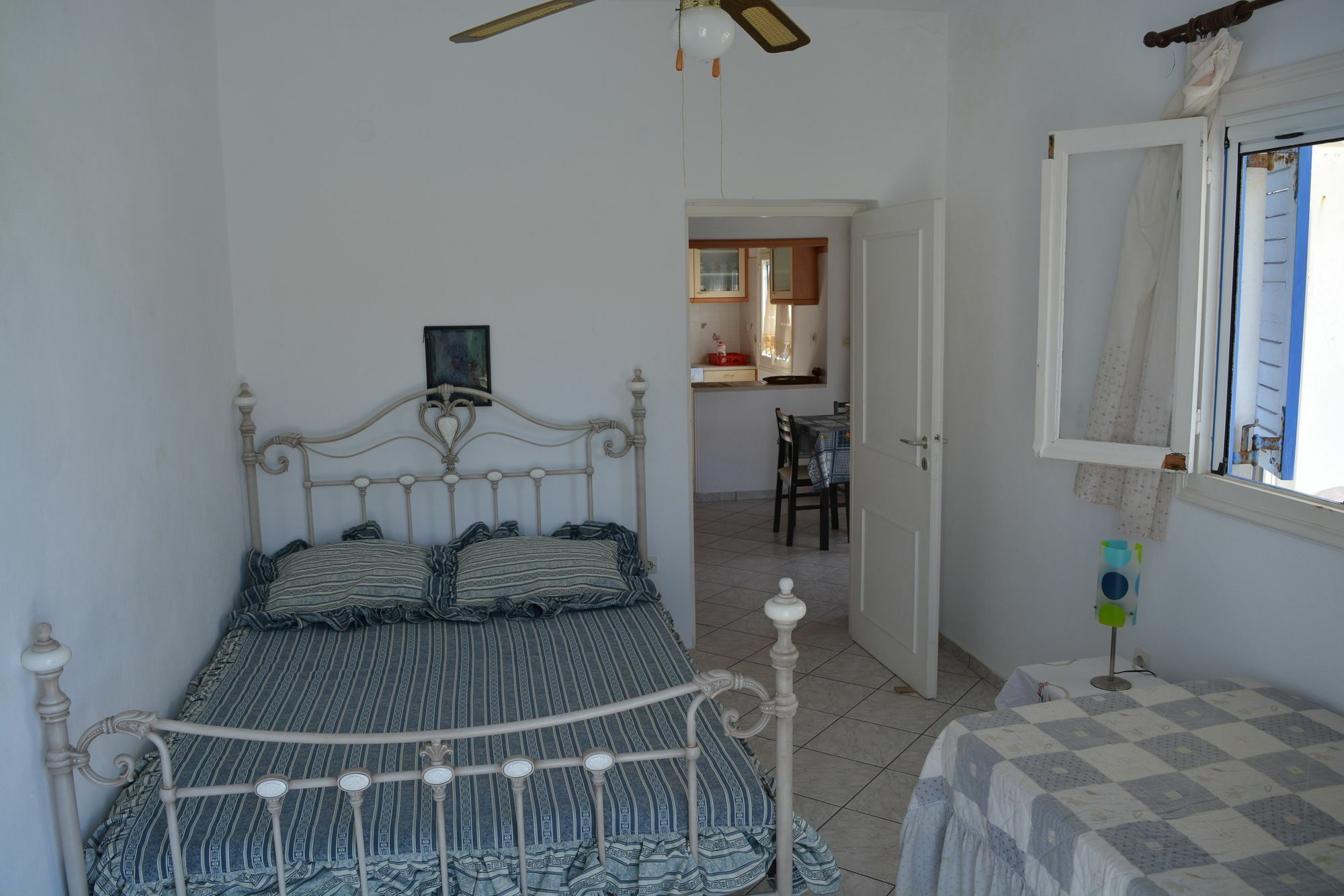 Ammos House *