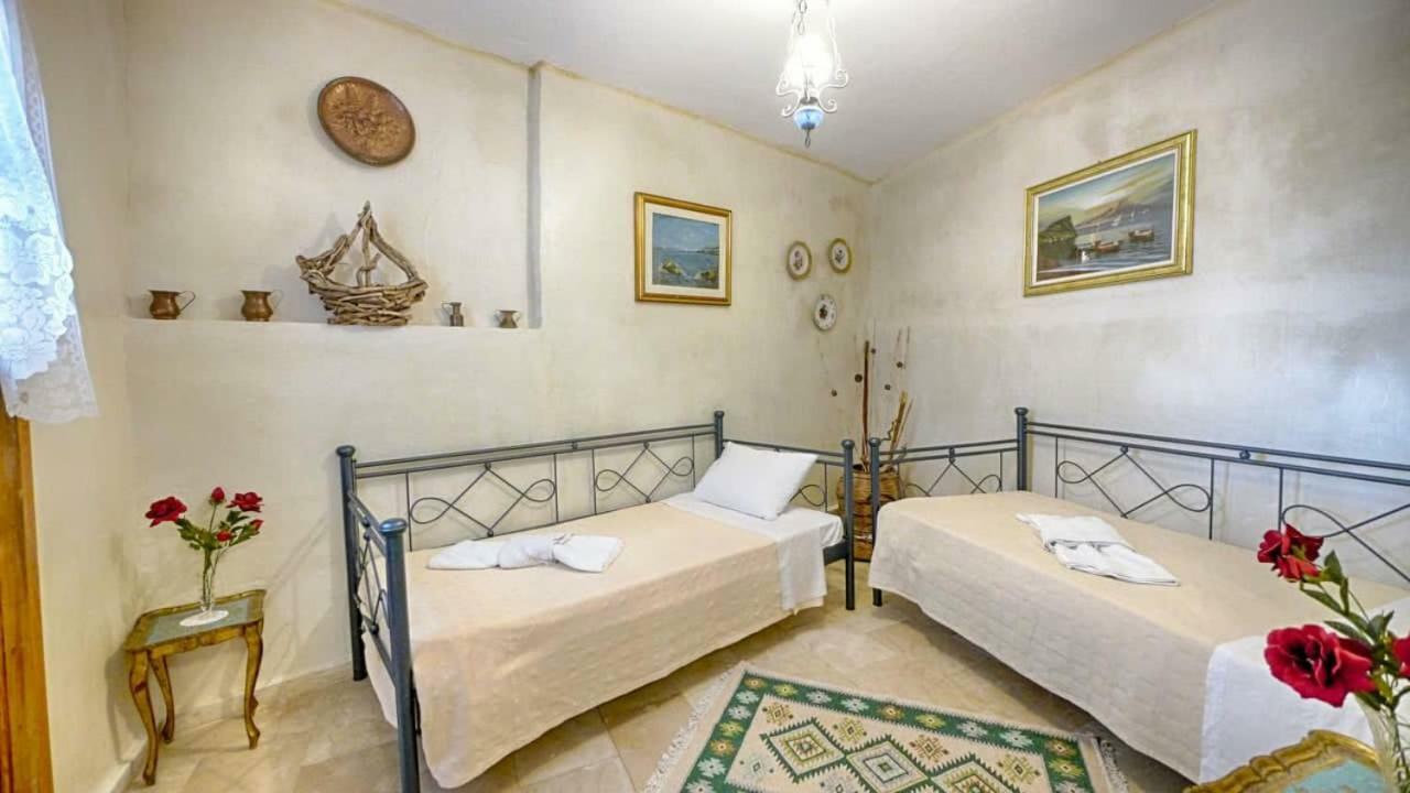 Feakia 2 Agios Gordios (Corfu)