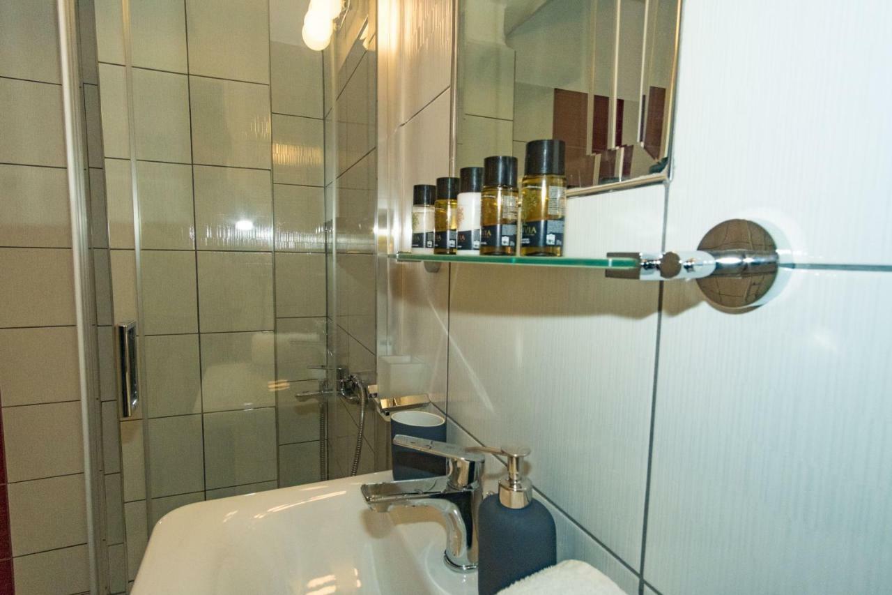 Olympia Zervea With Pool - Apartment