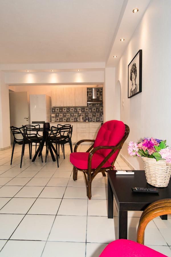 Olympia Zervea With Pool - Apartment Kardamyli