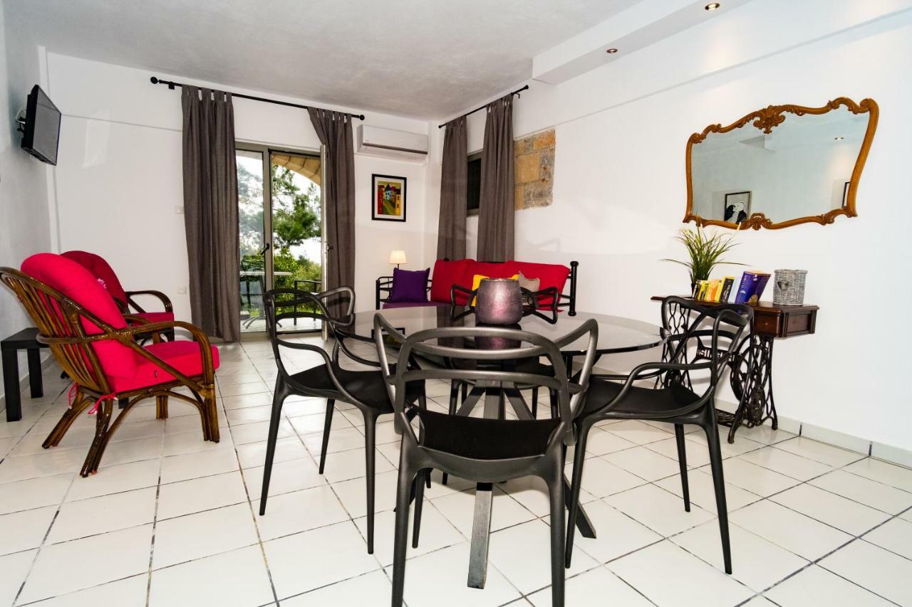 Olympia Zervea With Pool - Apartment Kardamyli