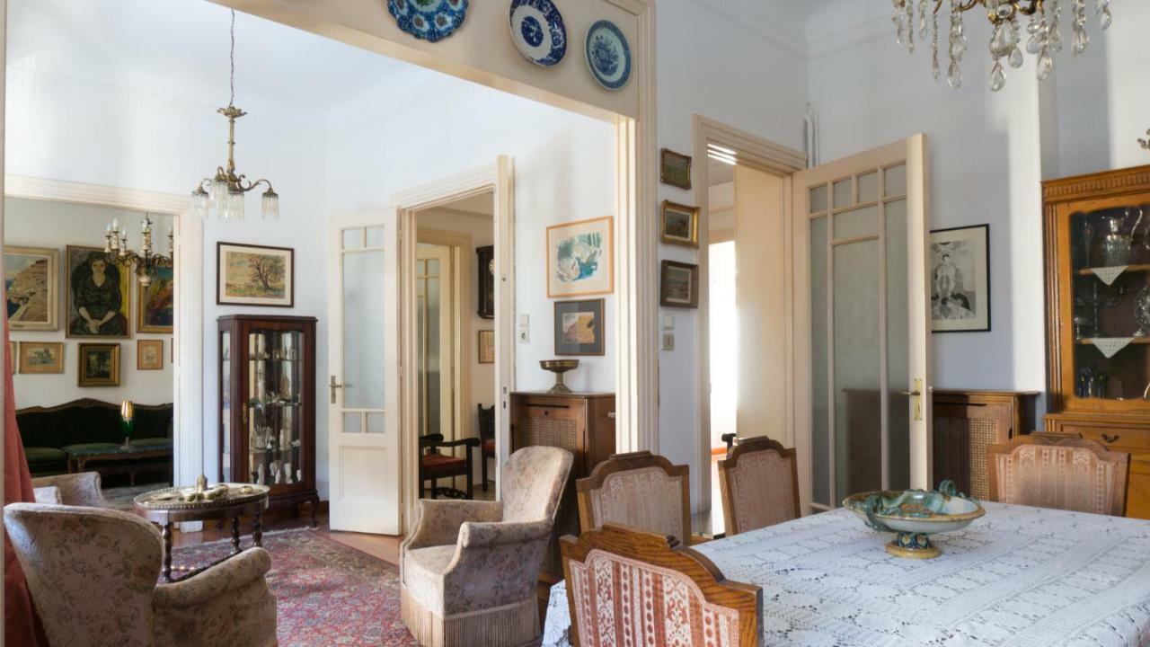 Plaka Vintage Apartment Athens