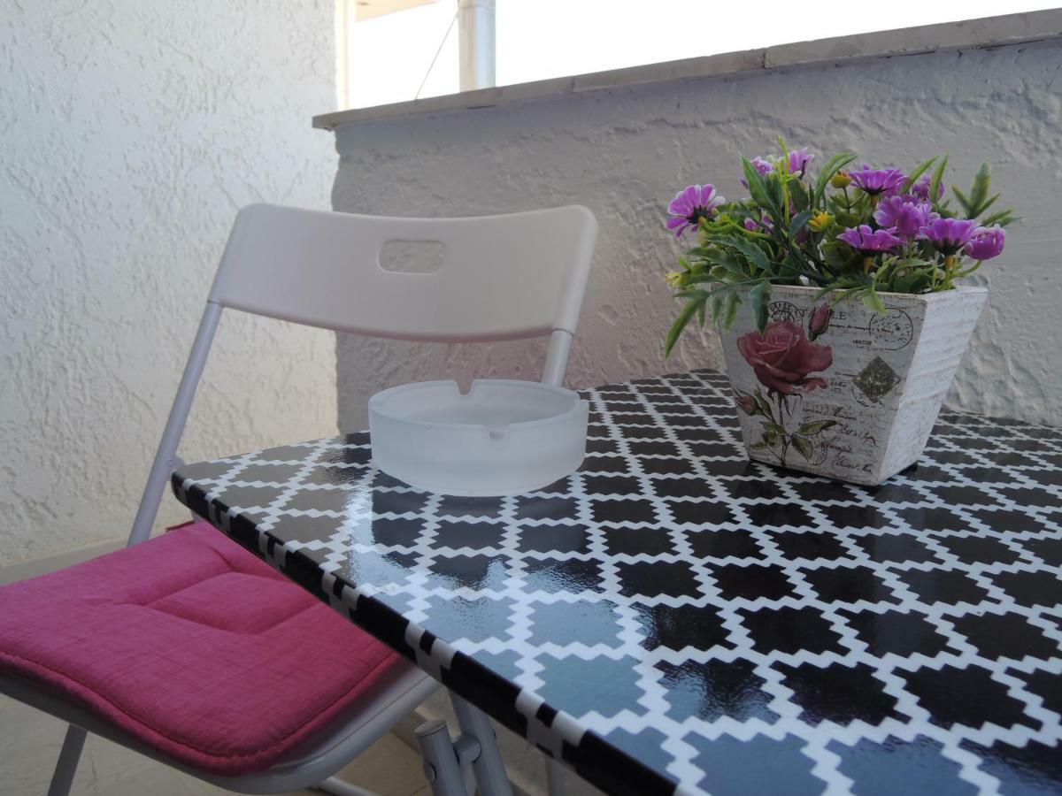 Square With Panoramic View Apartment