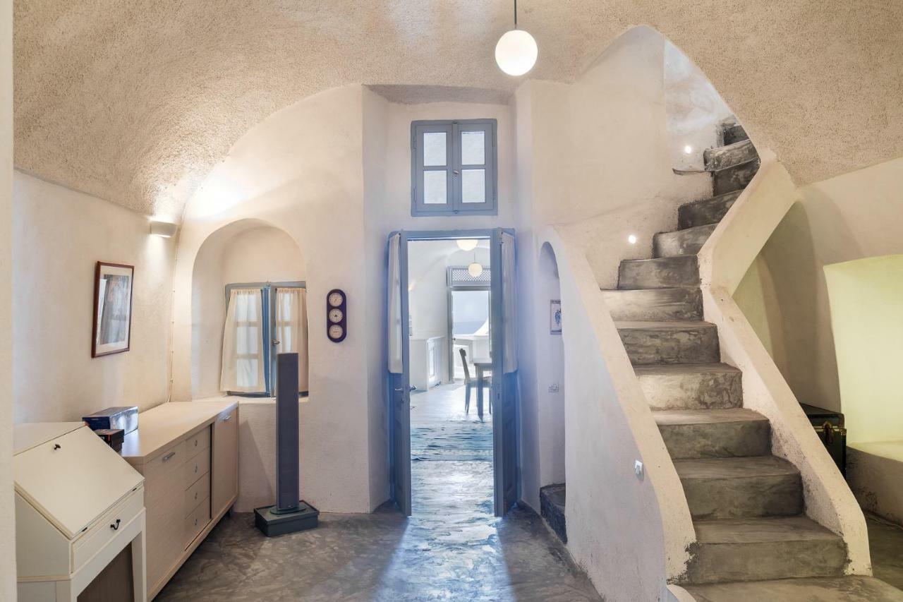Holiday home Andreas Cultural Cave House In Imerovigli, Santorini *