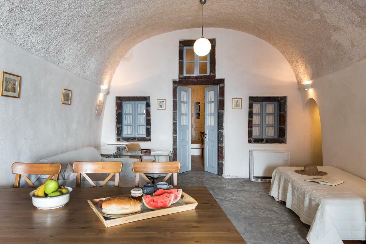 Andreas Cultural Cave House In Imerovigli, Santorini Holiday home