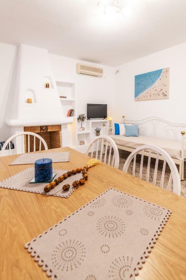 Fouli's House At 