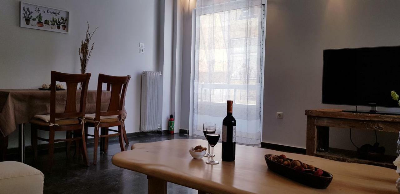 Apartment Spacious In The Historical Center Of Athens