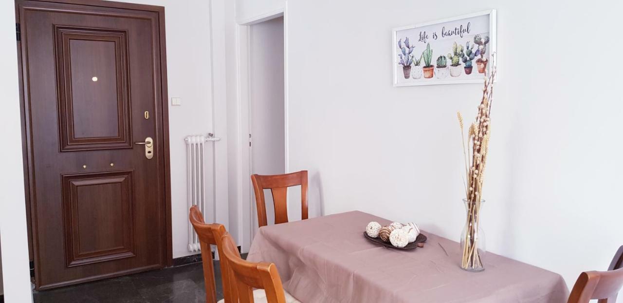 Spacious In The Historical Center Of * Athens
