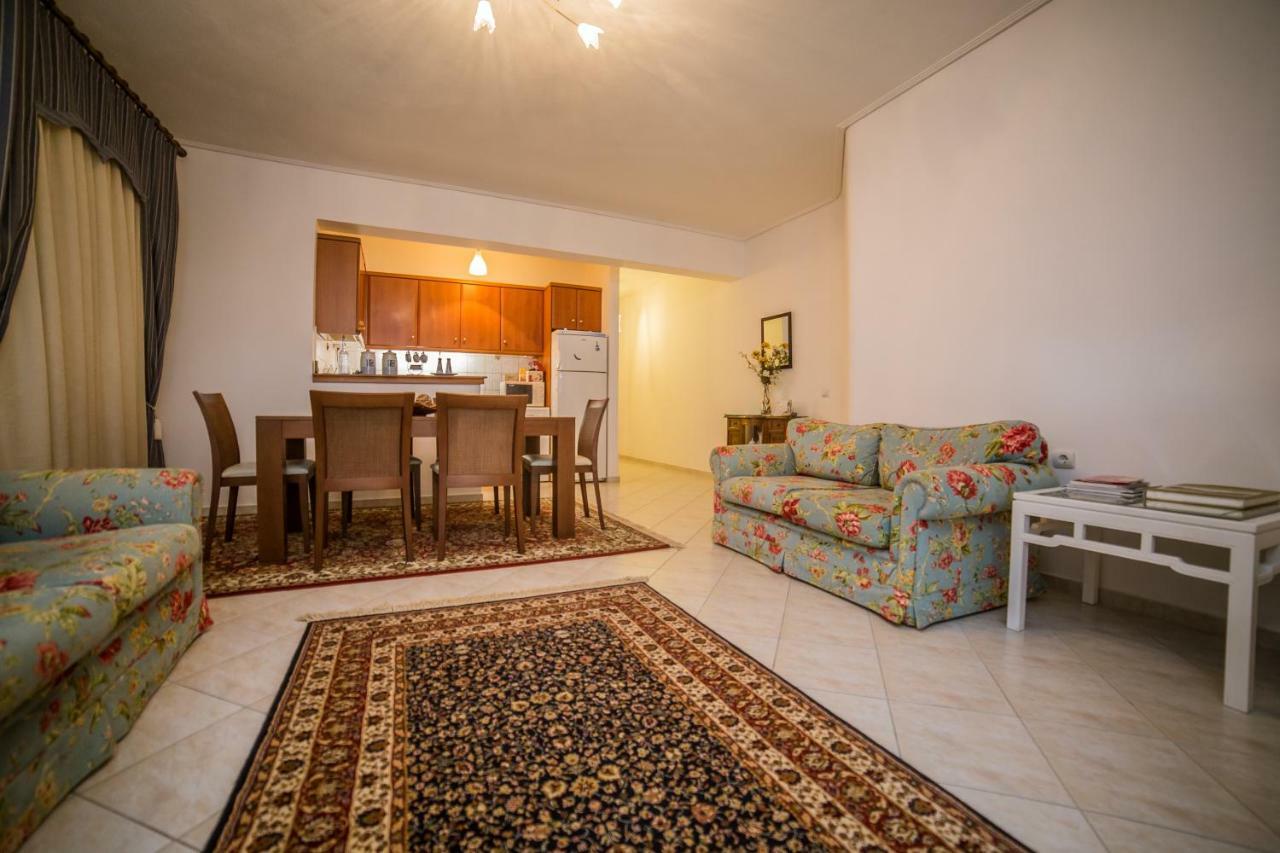 Downtown Meteora Apartment *