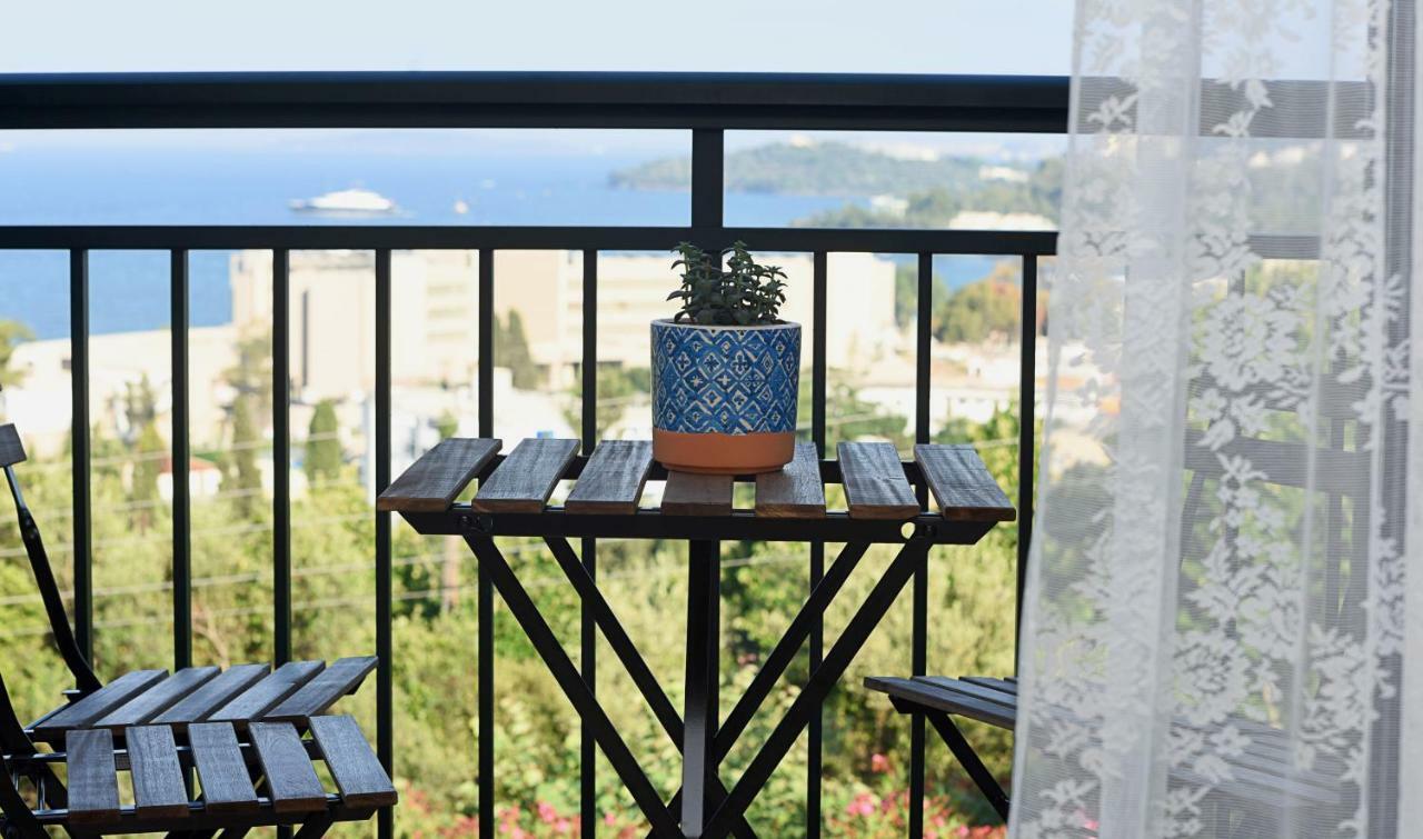 Blue & , - Corfu 1&2-3&4 Apartment *