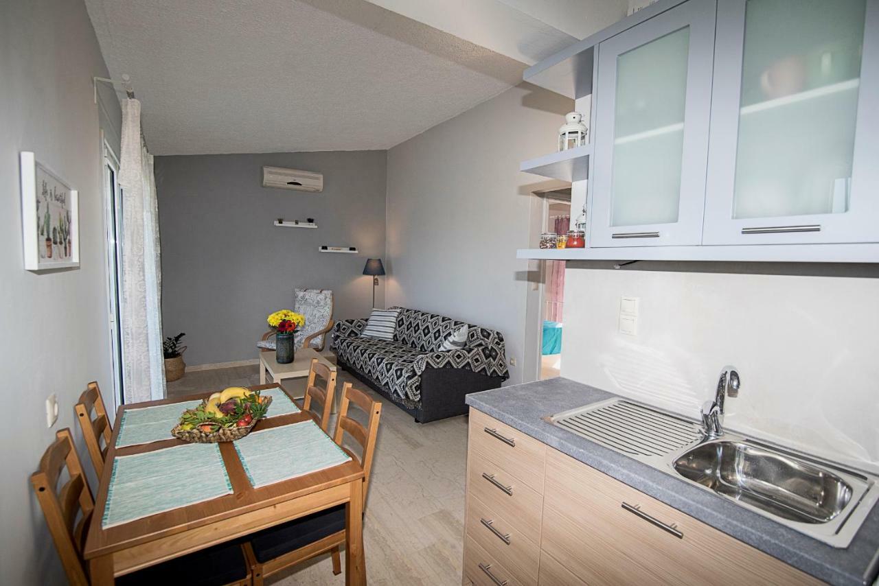 Blue & , - Corfu 1&2-3&4 Apartment *