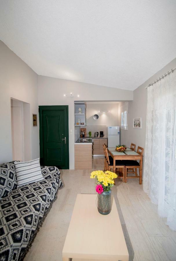 Blue & , - Corfu 1&2-3&4 Dassia (Corfu)