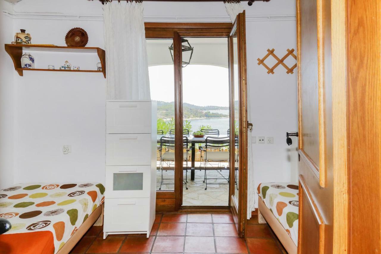 Diaporos View House Holiday home