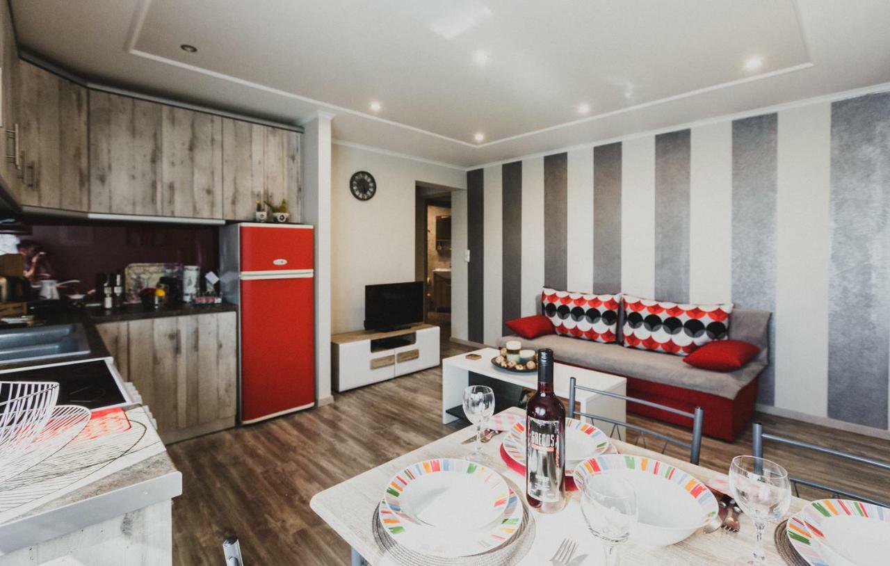 Lenti Street House