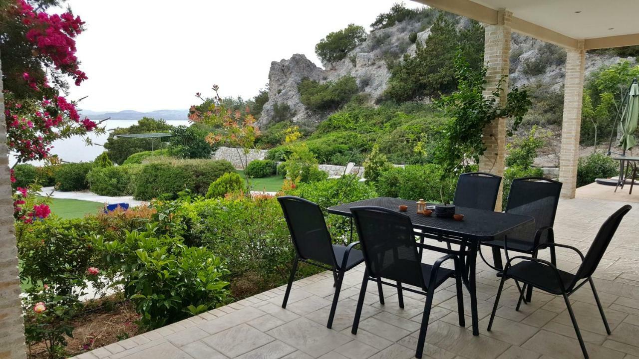 Villa Oikonomou Luxury Vouliagmeni Lake