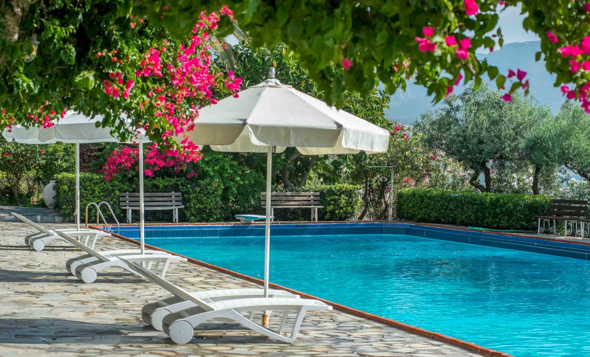 Douka Sea Front Residencies