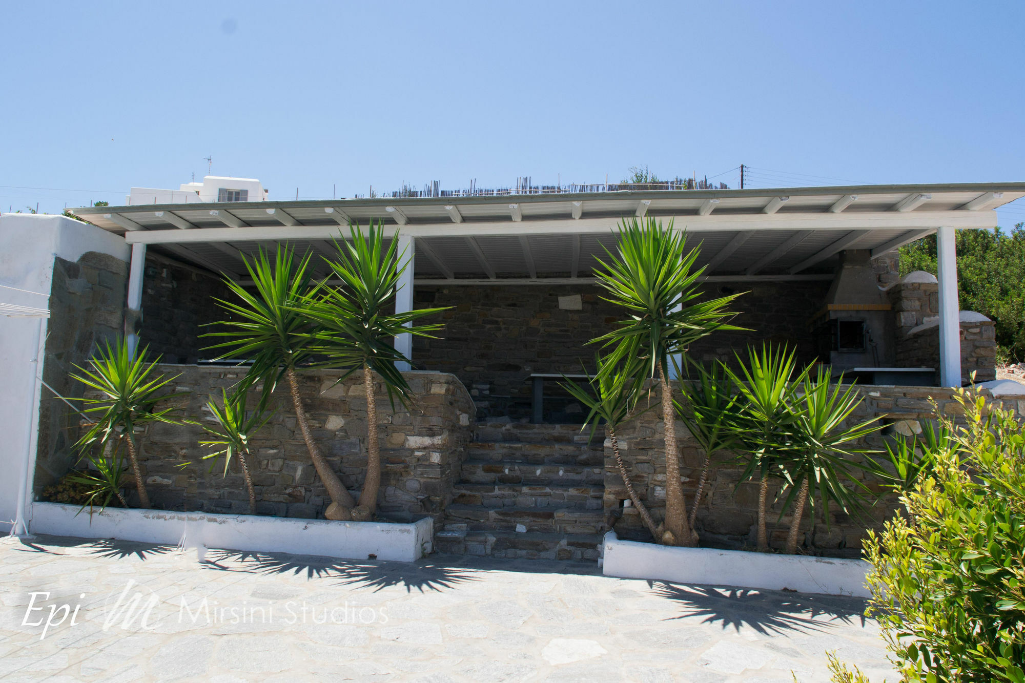 Apartment Mirsini