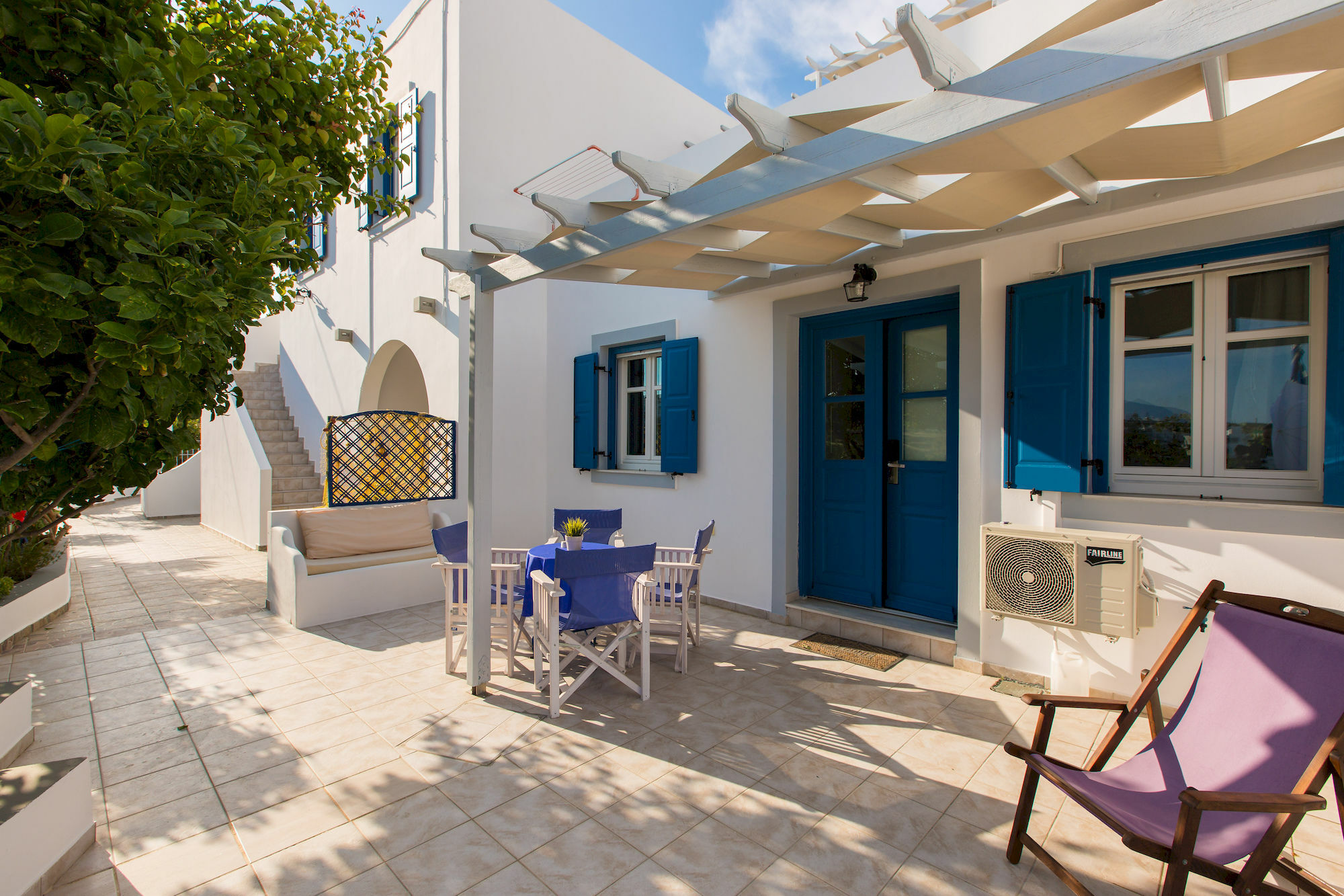 Vira Vivere 3* Plaka (Milos)