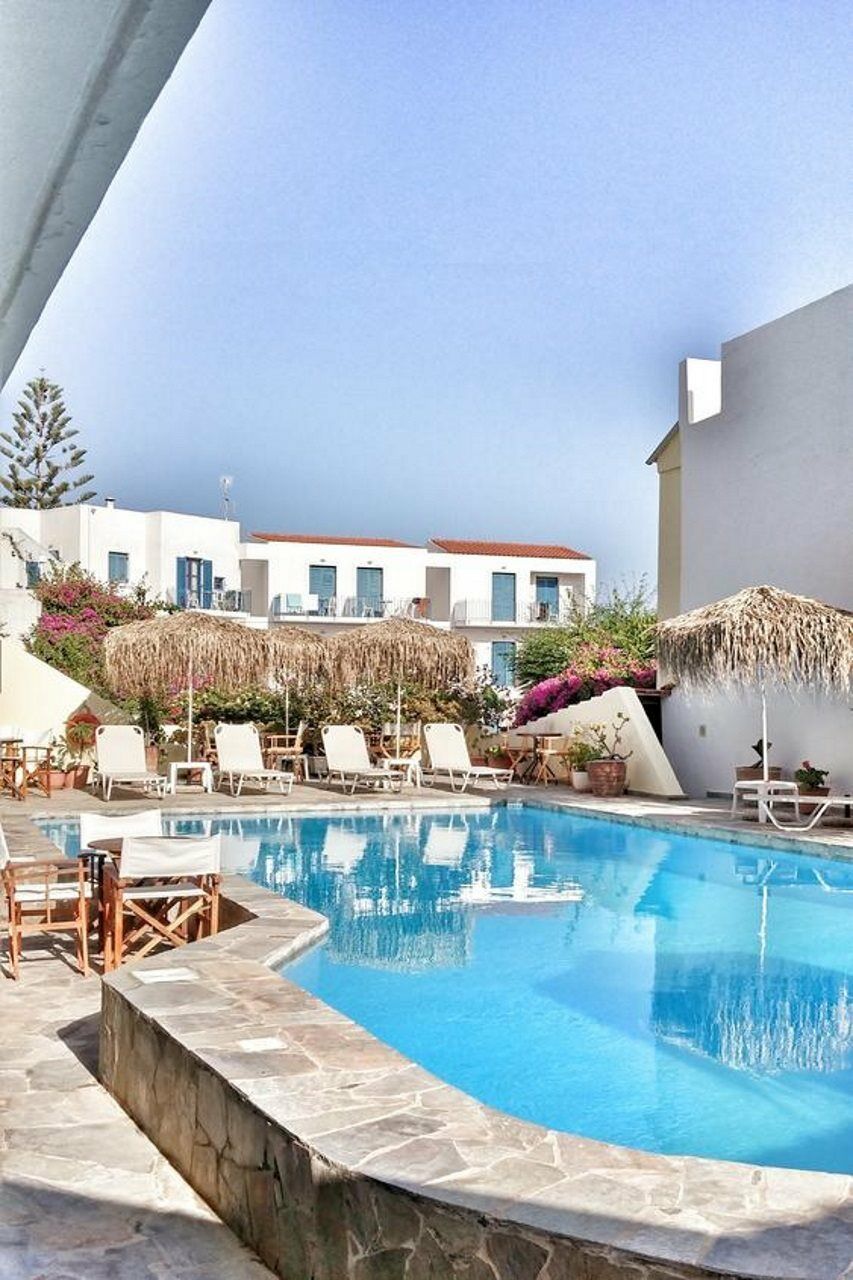 Kasteli Studios & Apartments