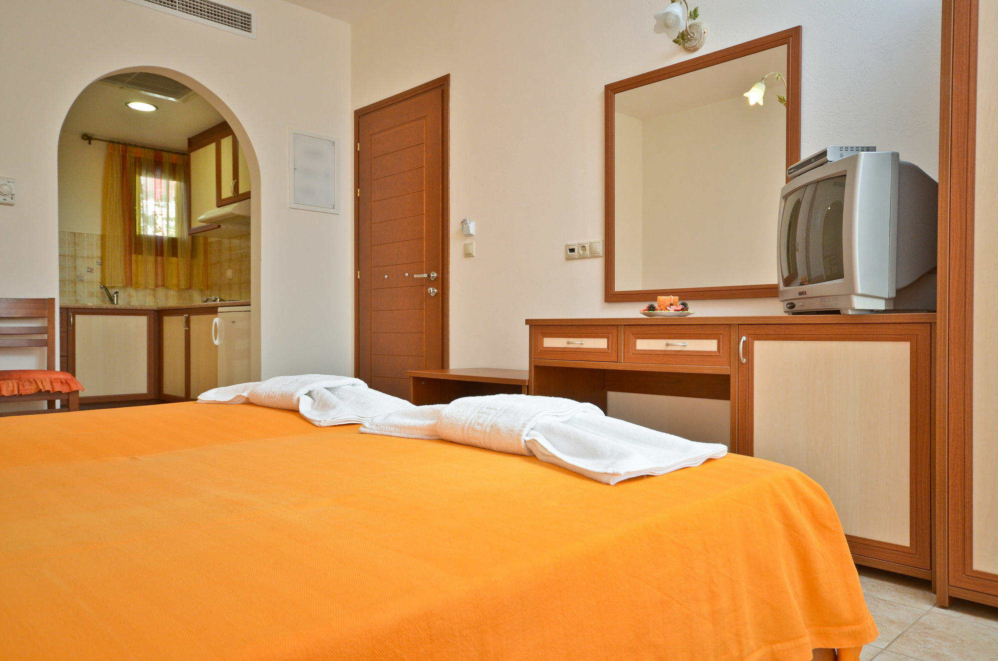 Anthi Aparthotel