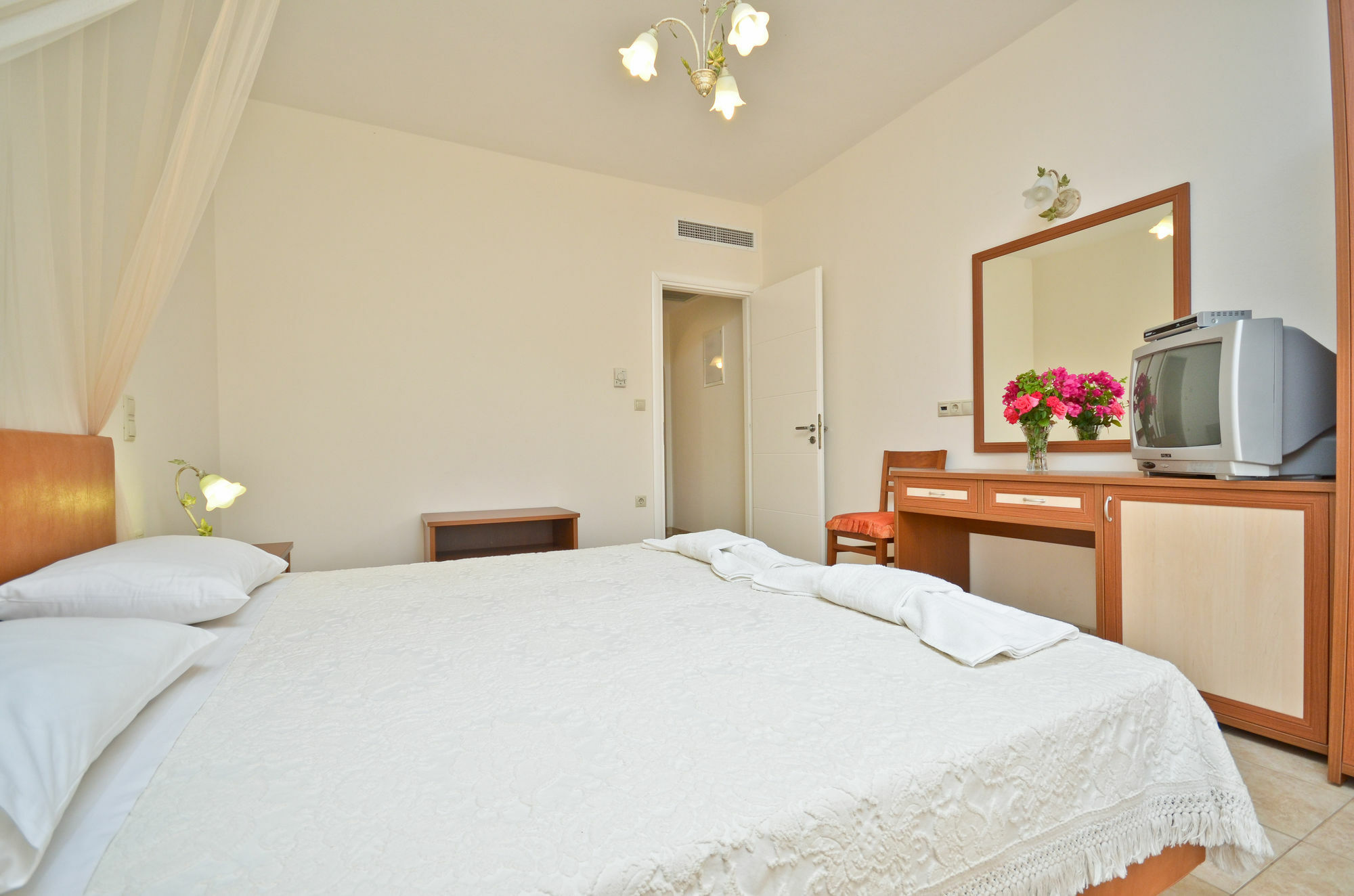 Anthi Aparthotel