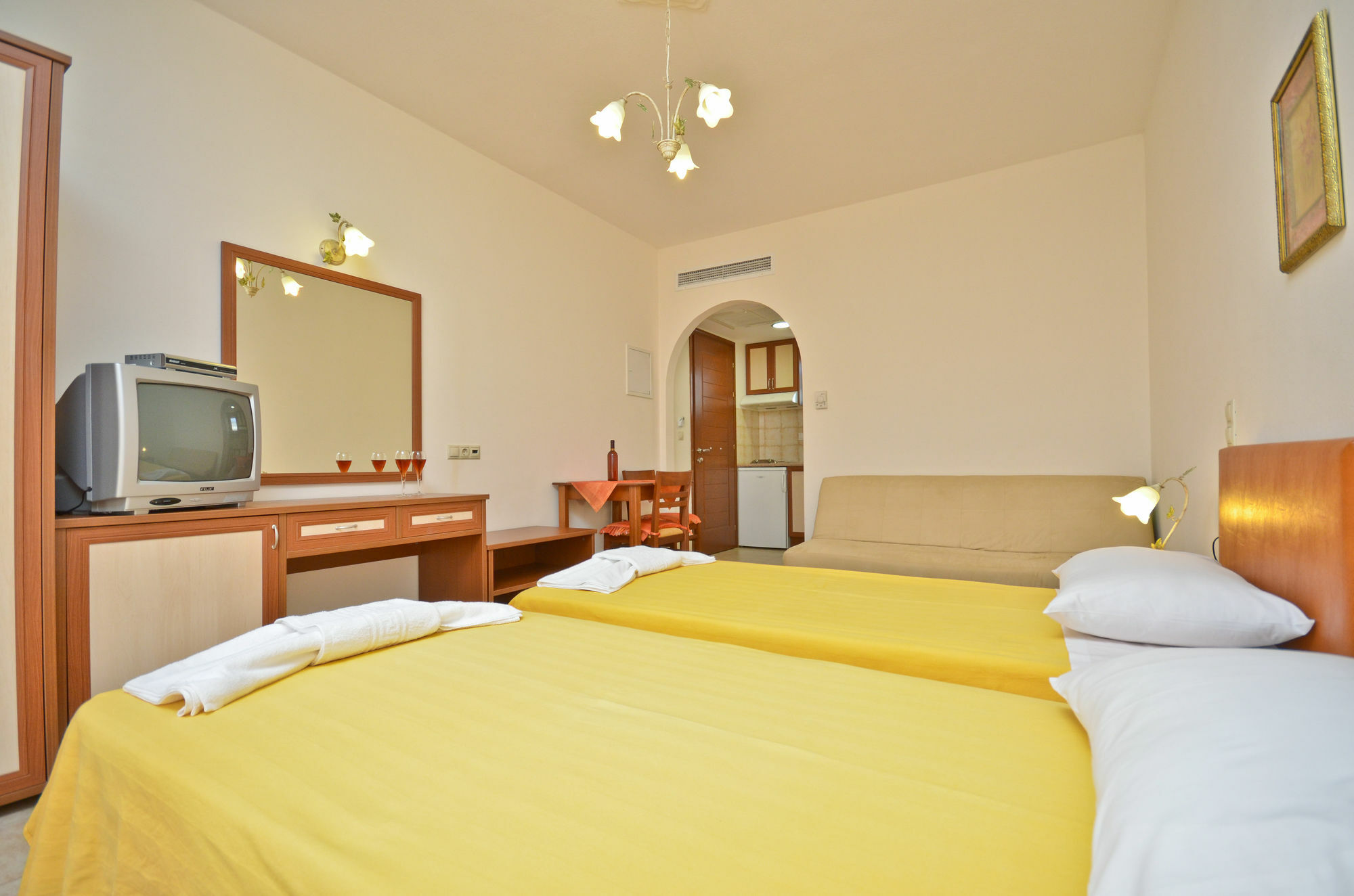 Anthi Aparthotel Agia Anna (Naxos)