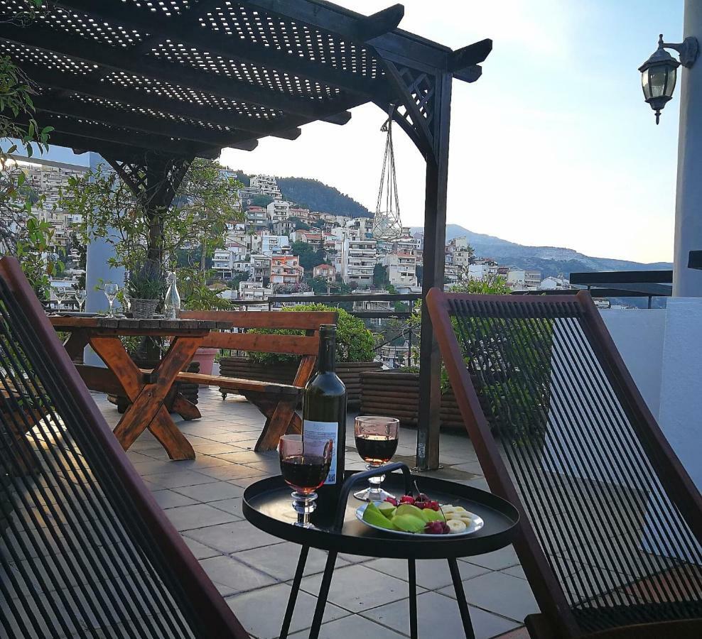 Port View Suites * Kavala