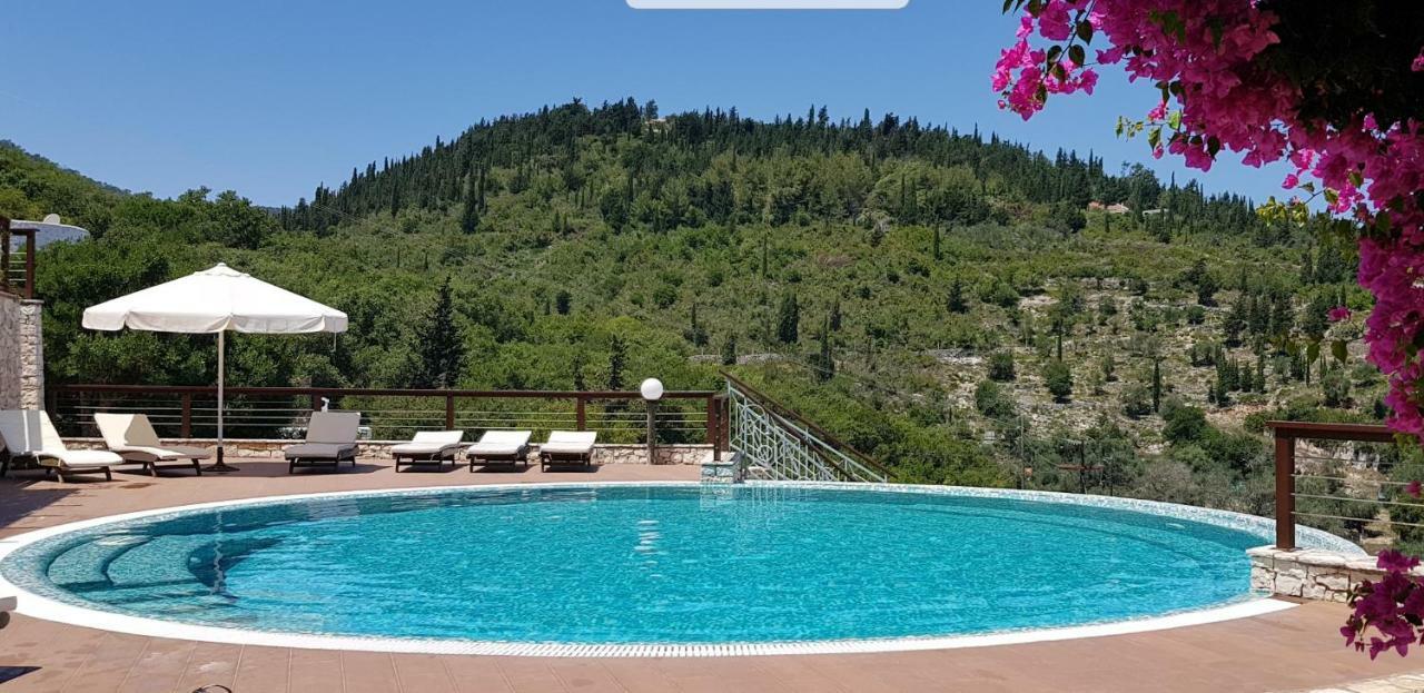 Villa Paxos