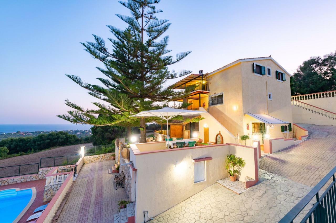 Kefalonian 360° Sunrise Apartment