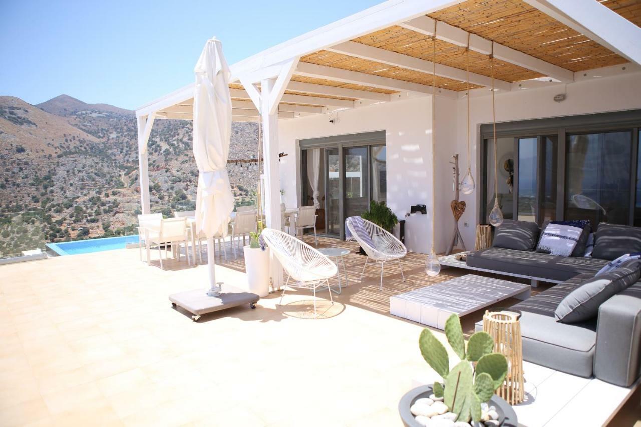 Estee, Luxury With Private Infinity Pool And Jacuzzi Villa