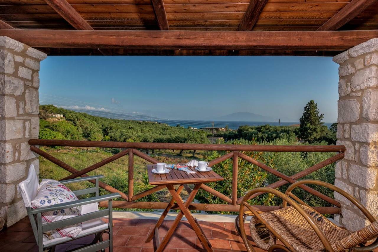 Orfeas Villa Meson Yerakarion
