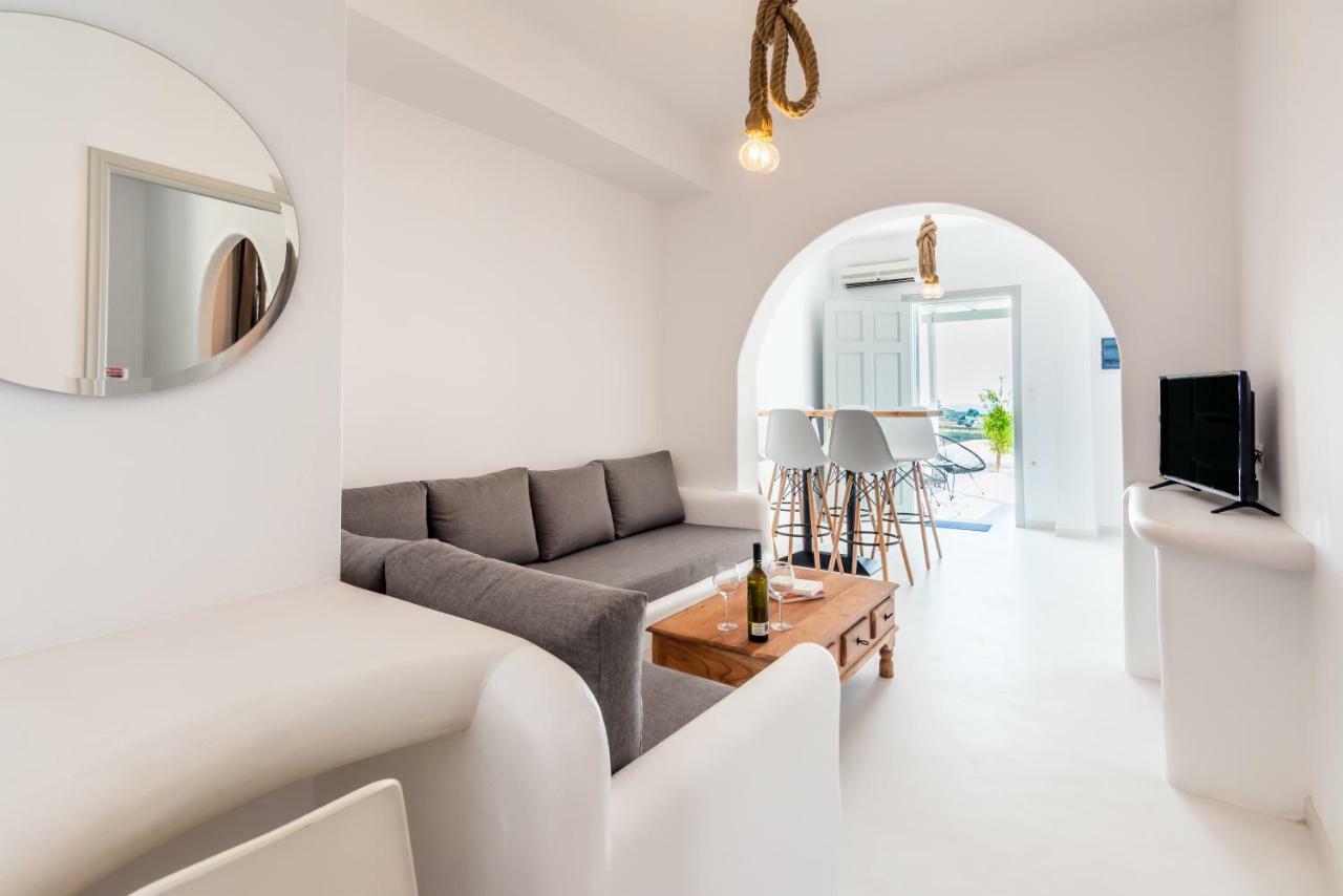 Plaka Suites Holiday home Plaka (Milos)