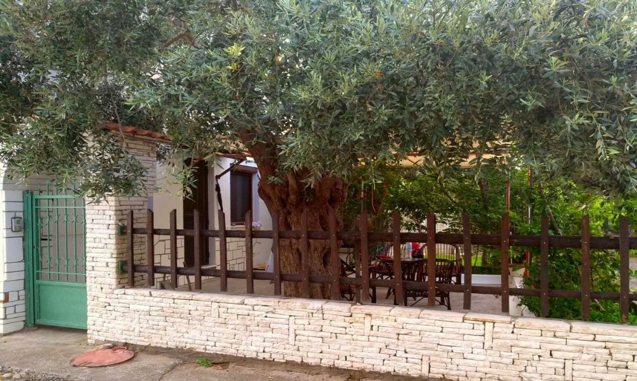 Holiday home Our Parent's House. Family House For Rent Skala Kallirakhis