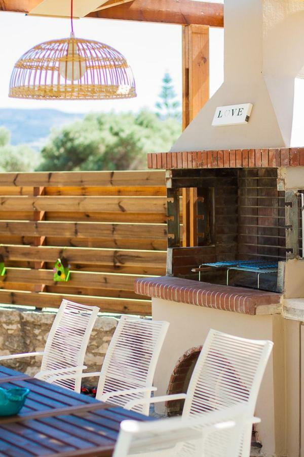 Villa Aestas Residence, Refined Summer Retreat With Pool, By Thinkvilla Prinos (Crete)