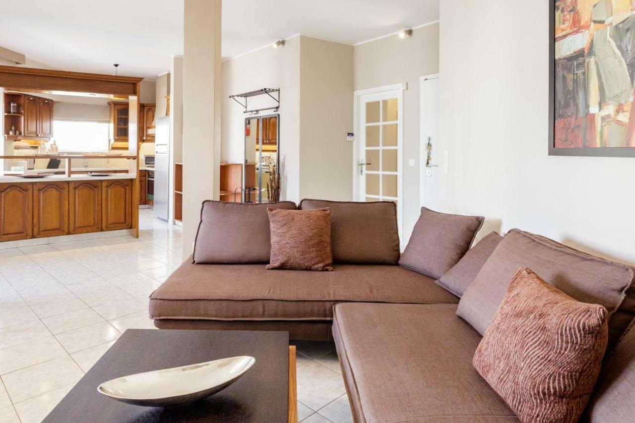 View Apartment *